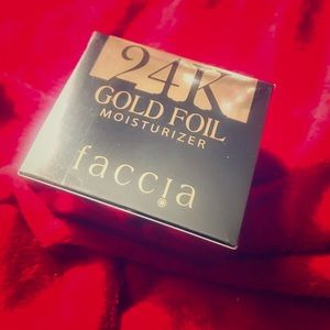 Faccia 24K Gold Foil moisturizer